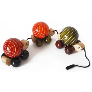 Handcrafted Wooden Pull Toy with Rotating Balls: Ma Me Pa (Gor)