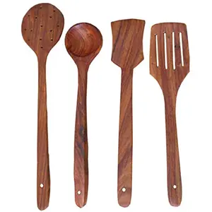 Brown Wooden Cutlery Set of 4